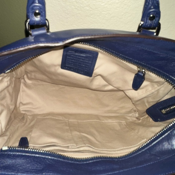 Coach Legacy Leather Perforated Medium Navy w/Citrine tassel 22390 - Picture 3 of 10